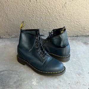 dr. martens forest green pebble leather 8 eye boots